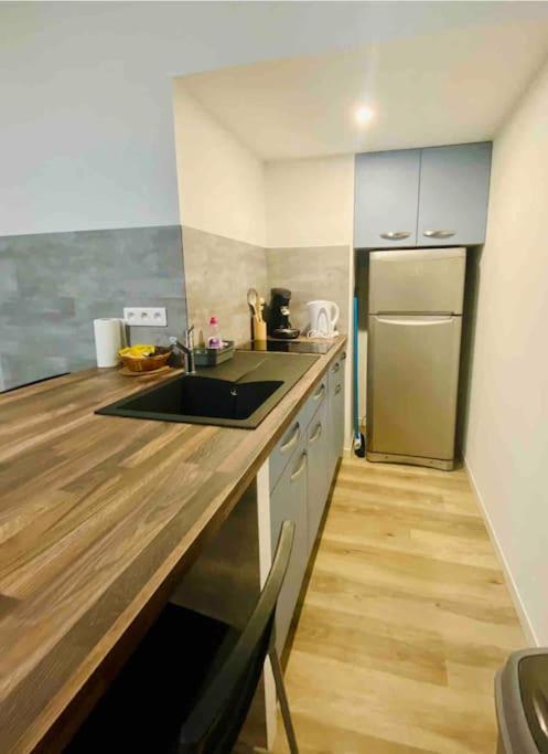 T2 Neuf Pour 4 Pers , Bien Place Et Parking Gratuit Apartman Toulouse Kültér fotó